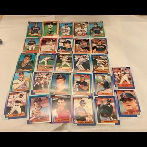Bundle of Baseball Cards Lot 22